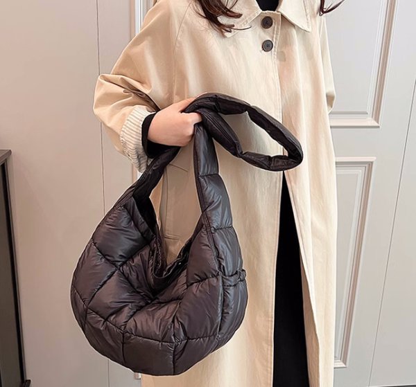 画像6: QUILT SINGLE SHOULDER CROSSBODY BAG　男女兼用ユニセックスキルティングシングルショルダークロスボディバッグショルダーバッグ (6)