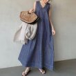 画像1: Women's artistic denim long skirt tie back dress long maxi length　Vネックデニムロングマキシドレスジャンパースカート (1)