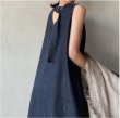 画像4: Women's artistic denim long skirt tie back dress long maxi length　Vネックデニムロングマキシドレスジャンパースカート (4)