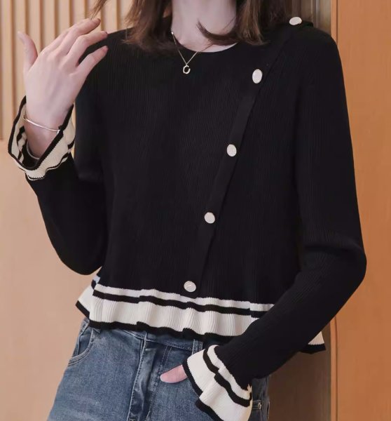 画像9: Women's sleeve ruffle hem sweater pullover round neck sweater　スリーブ＆裾フリルフラウンドネックセーター (9)