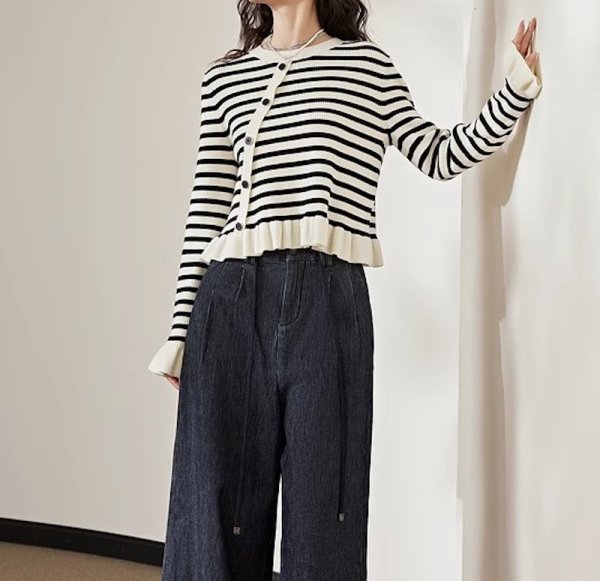画像8: Women's sleeve ruffle hem sweater pullover round neck sweater　スリーブ＆裾フリルフラウンドネックセーター (8)