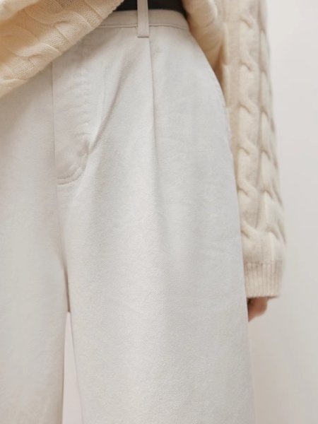 画像3:  Simple Off-White Straight Jeans　オフホワイトカラーデニムシンプルワイドストレートパンツ (3)