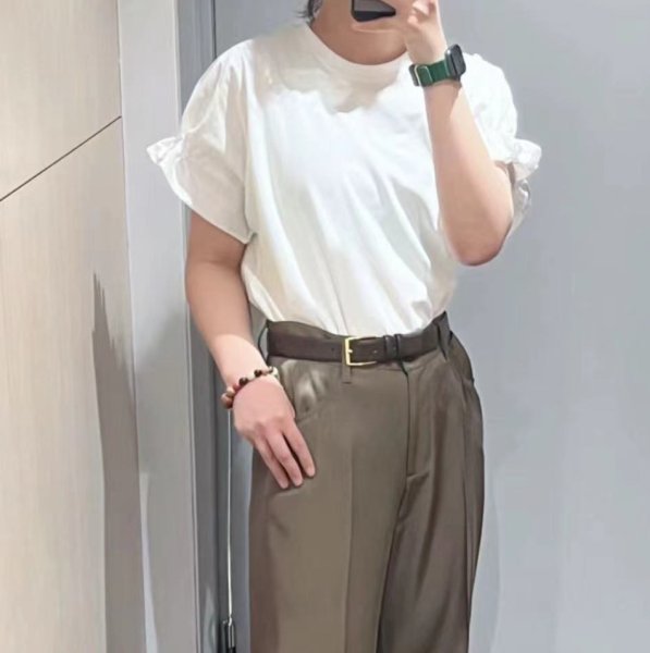 画像5: Women's round neck gathered short-sleeved T-shirt   ギャザースリーブブラウス Tシャツ (5)