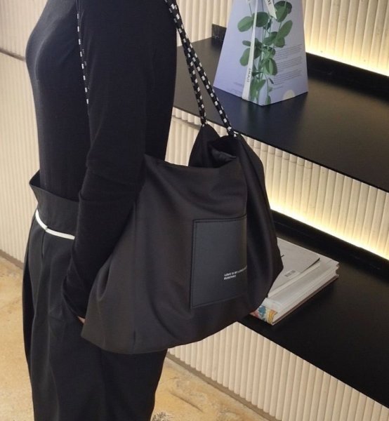 画像4: large capacity lightweight tote shoulder bag　ラージキャパシティー軽量トートショルダバッグ 通勤通学ショッピング (4)