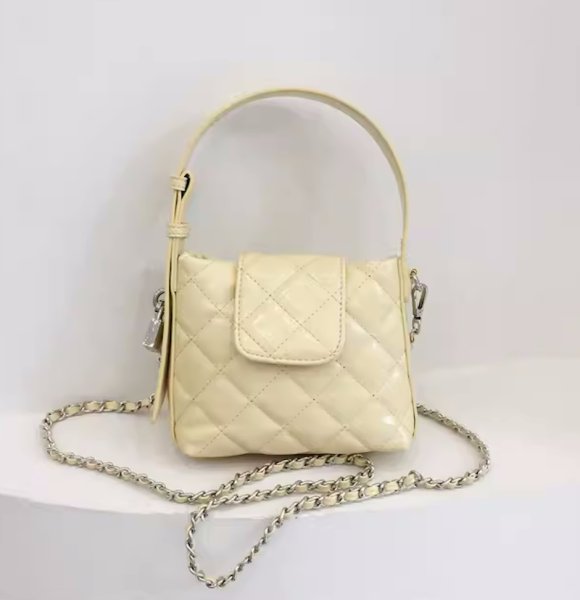 画像15: quilted leather Mini tote shoulder 2WAY bag　ユニセックス男女兼用キルティングレザー ミニトートショルダーバッグ (15)
