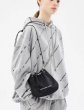 画像1:  chain drawstring  small bucket chain drawstring nylon waterproof small  crossbody bag Tote Shoulder Bag　バケットチェーン巾着ナイロン防水スモールクロスボディバッグトートショルダーバッグ (1)