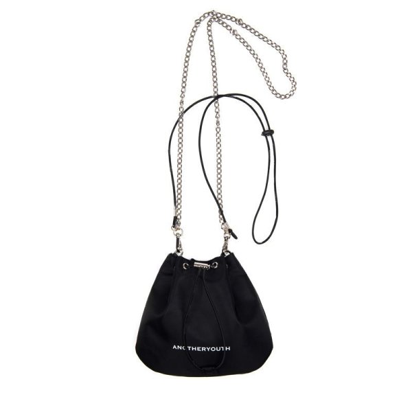 画像9:  chain drawstring  small bucket chain drawstring nylon waterproof small  crossbody bag Tote Shoulder Bag　バケットチェーン巾着ナイロン防水スモールクロスボディバッグトートショルダーバッグ (9)