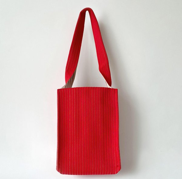画像2: unisex Knit striped one-shoulder bag tote  bag　男女兼用ニット ストライプ ワンショルダーバッグ (2)