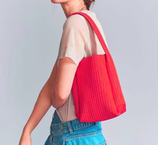 画像8: unisex Knit striped one-shoulder bag tote  bag　男女兼用ニット ストライプ ワンショルダーバッグ (8)