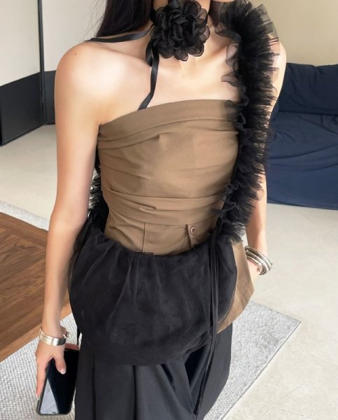 画像4: Ruffle pleated drawstring messenger bag Underarm tote shoulder bag　フリルプリーツ巾着メッセンジャー アンダーアームトートショルダーバッグ (4)