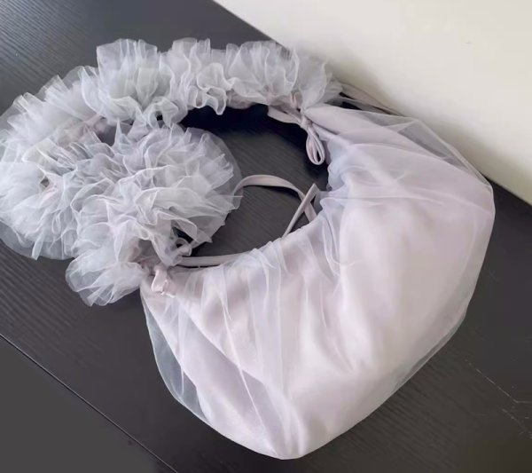 画像3: Ruffle pleated drawstring messenger bag Underarm tote shoulder bag　フリルプリーツ巾着メッセンジャー アンダーアームトートショルダーバッグ (3)