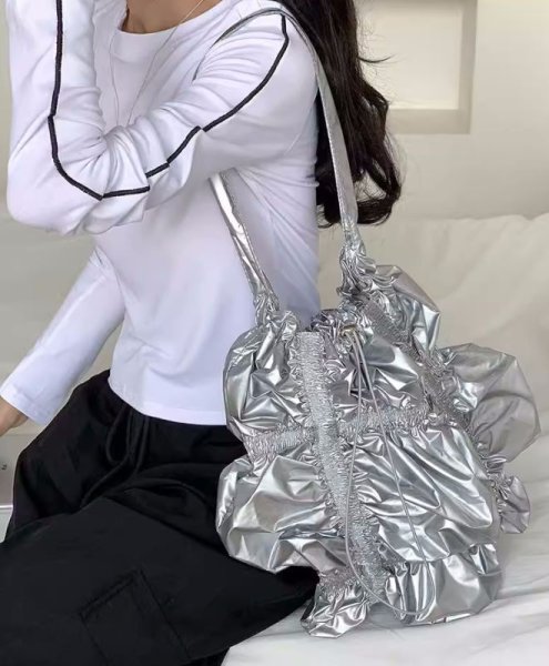画像4: Pleated drawstring elastic large capacity single shoulder cloud bag tote bag　ショルダーユニセックスプリーツクラウド巾着ショルダートートバッグ (4)