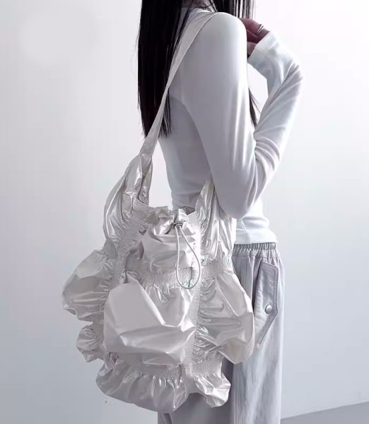画像5: Pleated drawstring elastic large capacity single shoulder cloud bag tote bag　ショルダーユニセックスプリーツクラウド巾着ショルダートートバッグ (5)