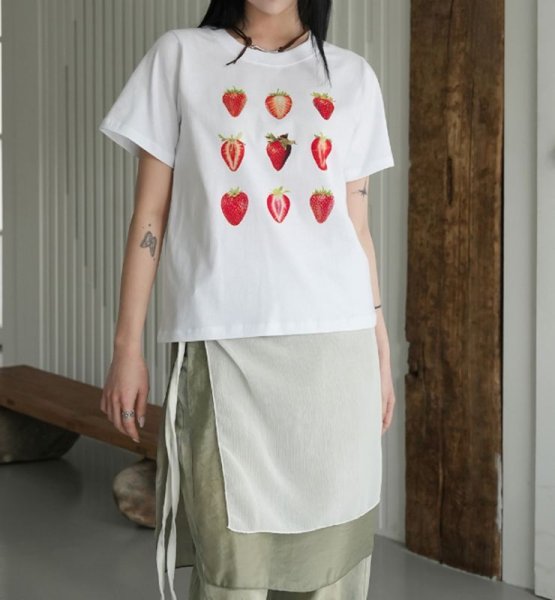 画像4: Strawberry Print  graffiti paint short sleeve T-shirt　ストロベリー苺グラフィック落書きペイントラウンドネック半袖 Tシャツ (4)