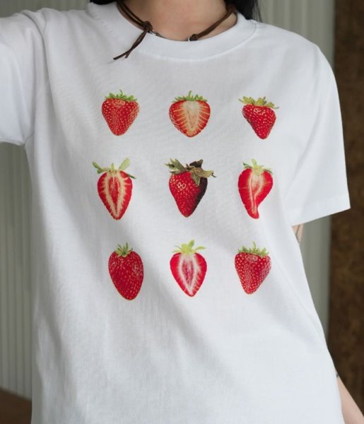 画像3: Strawberry Print  graffiti paint short sleeve T-shirt　ストロベリー苺グラフィック落書きペイントラウンドネック半袖 Tシャツ (3)