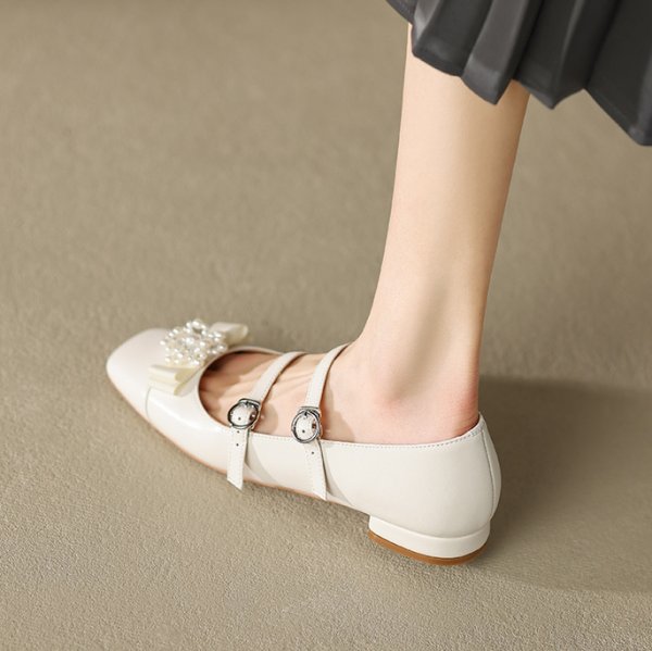 画像4: Pearl Flower Double Fairy Flat Mary Jane Pumps Shoes　 パールフラワー付きダブルストラップ フェアリーフラットメリージェーンパンプスバレーシューズ (4)