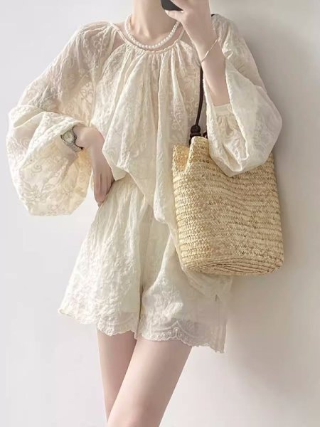 画像3: Women's Tencel embroidered sunproof shirt blouse and shorts setup 　テンセル刺繍ブラウス＆パンツセットアップ (3)