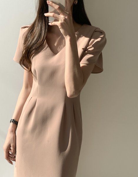 画像5: Women's Puff sleeve tuck knee length mid-calf tight dress　パフスリーブ ひざ下丈ミモレ丈タイトワンピースドレス (5)