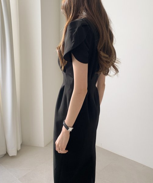 画像7: Women's Puff sleeve tuck knee length mid-calf tight dress　パフスリーブ ひざ下丈ミモレ丈タイトワンピースドレス (7)