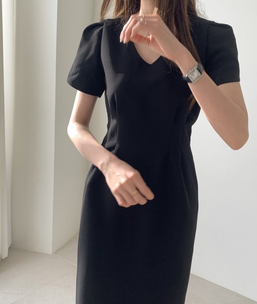 画像4: Women's Puff sleeve tuck knee length mid-calf tight dress　パフスリーブ ひざ下丈ミモレ丈タイトワンピースドレス (4)