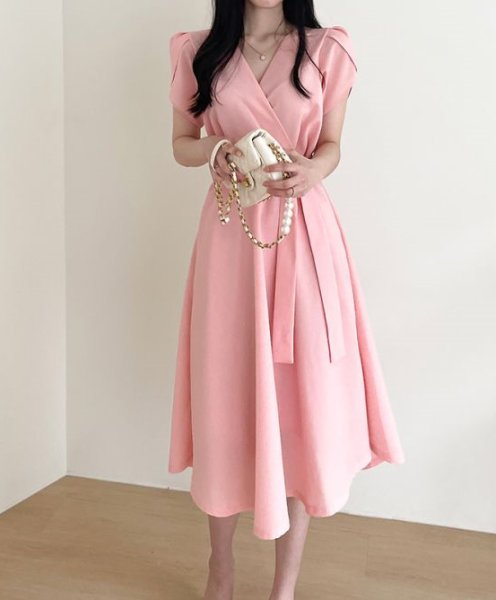 画像8: Women's V-neck strap waist slimming mid-length petal sleeve dress　　Vネックチュリップ袖ウエストストリング膝下ミディアム丈ワンピースドレス (8)