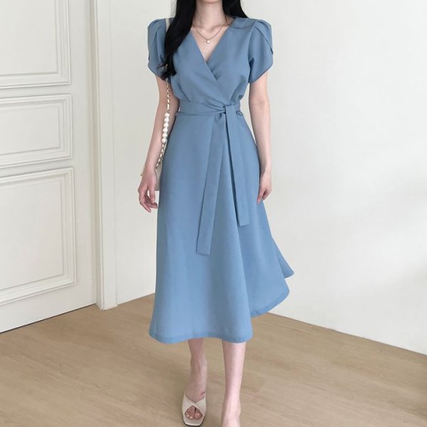 画像4: Women's V-neck strap waist slimming mid-length petal sleeve dress　　Vネックチュリップ袖ウエストストリング膝下ミディアム丈ワンピースドレス (4)