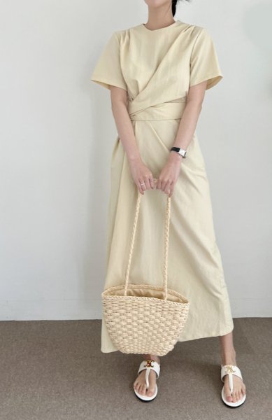 画像10: Women's irregular strap design waist slimming back slit short-sleeved dress　　イレギュラーデザイン膝下ミディアム丈ウエストスリミングワンピースドレス (10)