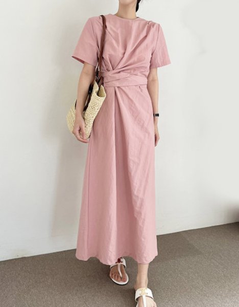 画像2: Women's irregular strap design waist slimming back slit short-sleeved dress　　イレギュラーデザイン膝下ミディアム丈ウエストスリミングワンピースドレス (2)