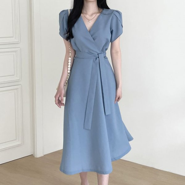 画像3: Women's V-neck strap waist slimming mid-length petal sleeve dress　　Vネックチュリップ袖ウエストストリング膝下ミディアム丈ワンピースドレス (3)