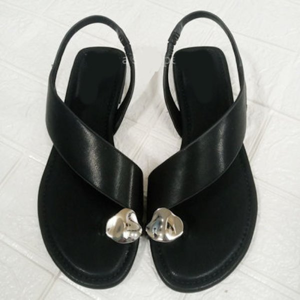 画像17: Women's  Thong leather sandals with metal detailing Slippers　 メタル付きトングレザーフラットサンダル スリッパ  (17)