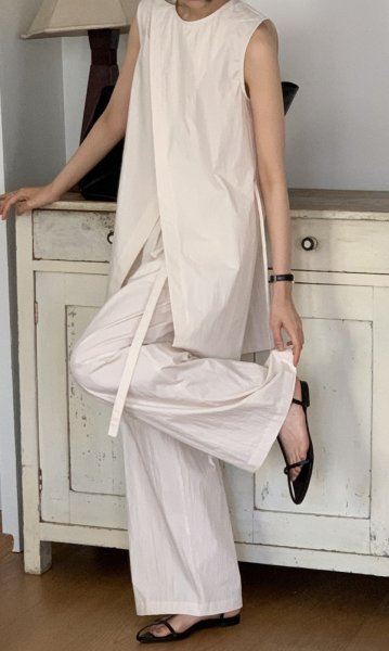 画像9: Women's French design slit vest & high waist wide pants suit  フレンチデザインスリットベスト＆ハイウエストワイドパンツスーツ (9)