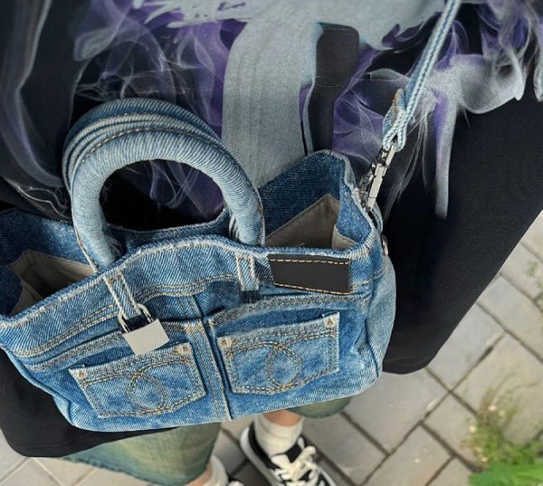 画像9: Denim remake style tote shoulder crossbody bag 　デニムリメイクスタイルトートショルダークロスボディかばん (9)