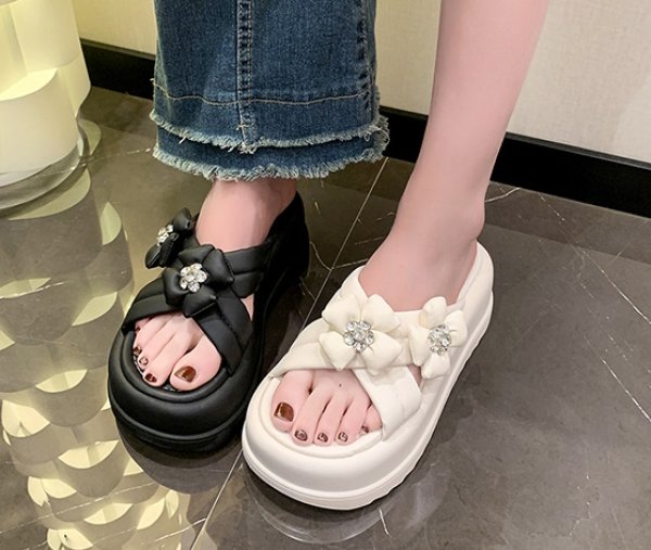 画像3: Women's  Flower bejeweled platform sandals  slippers  　ユニセックスプラットフォームフラワービジュー厚底サンダルスリッパ  (3)