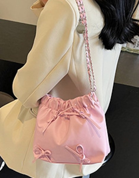 画像14: Leather 3D Ribbon Quilted Bag Chain Tote Shoulder Bag　　レザーリボン付きキルティングバックチェーントートショルダーバッグ (14)