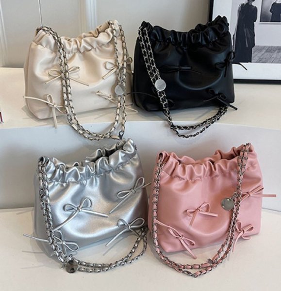 画像13: Leather 3D Ribbon Quilted Bag Chain Tote Shoulder Bag　　レザーリボン付きキルティングバックチェーントートショルダーバッグ (13)