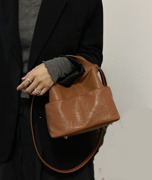 画像5: Dual-purpose shoulder and crossbody bag　レザーデュアルパーパスショルダートートバッグ (5)