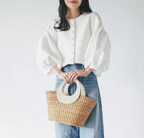 画像11: Women's Pearl button lantern sleeve cardigan that can be worn both front and back　パールボタンランタン スリーブ前と後ろの両方着用可能カーディガン (11)