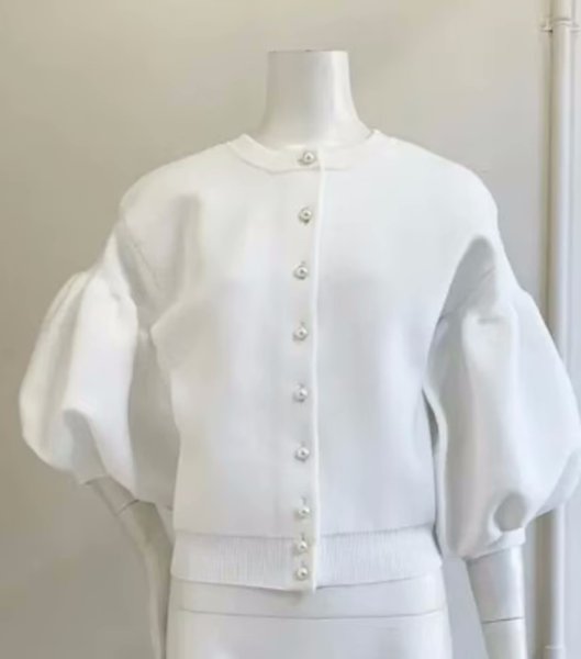 画像25: Women's Pearl button lantern sleeve cardigan that can be worn both front and back　パールボタンランタン スリーブ前と後ろの両方着用可能カーディガン (25)