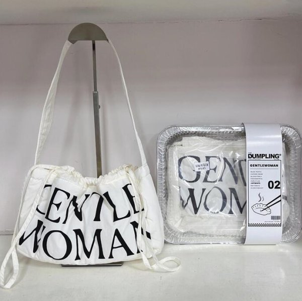 画像3: Gentlewoman Logo Dumpling Drawstring Shoulder Underarm Backpack Bag　ユニセックス男女兼用Gentlewomanロゴ巾着ショルダートートアンダーアームパックバッグ (3)