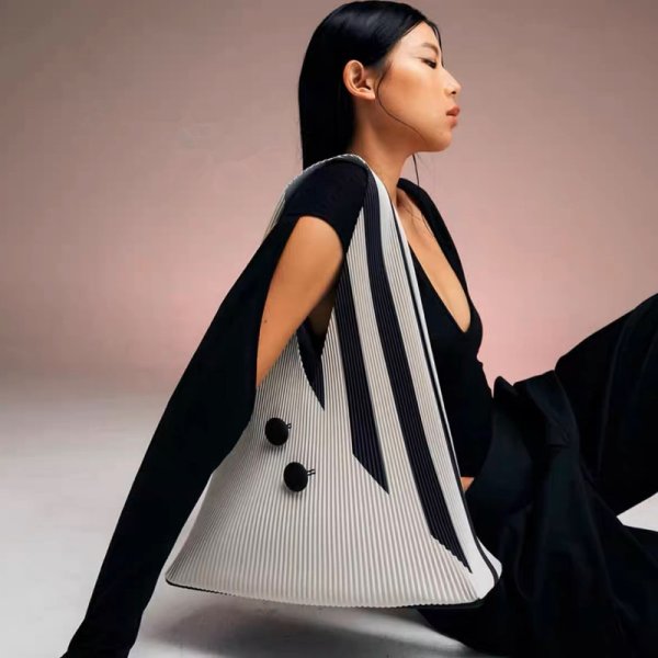 画像9: Pleated Bag Rhombus Triangle Contrast Accordion Tote Shoulder Bag　ユニセックス男女兼用プリーツバッグ菱形三角形コントラストアコーディオントートショルダーバッグ (9)