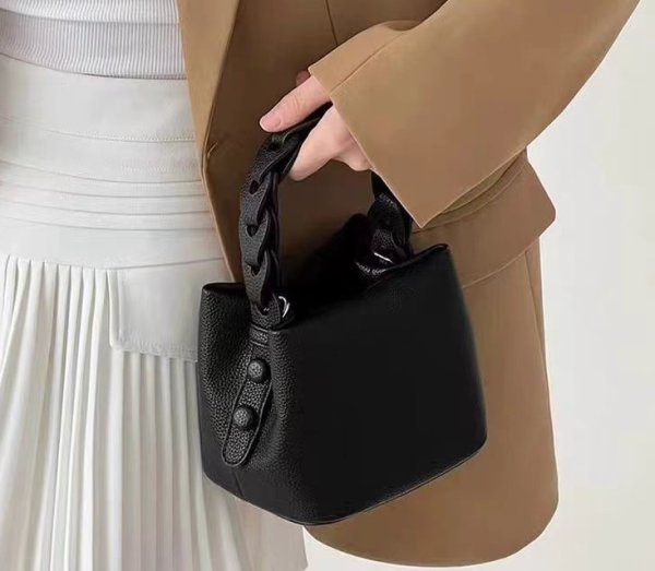 画像3: Weaving Handle Woven Handle Soft Leather Bucket Tote Shoulder  Pochette Bag　ユニセックス男女兼ウィービングハンドル織ハンドルソフトレザーバケットトートショルダーポシェットバッグ (3)