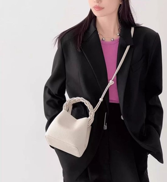 画像10: Weaving Handle Woven Handle Soft Leather Bucket Tote Shoulder  Pochette Bag　ユニセックス男女兼ウィービングハンドル織ハンドルソフトレザーバケットトートショルダーポシェットバッグ (10)