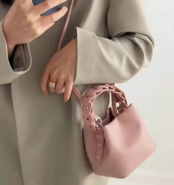 画像6: Weaving Handle Woven Handle Soft Leather Bucket Tote Shoulder  Pochette Bag　ユニセックス男女兼ウィービングハンドル織ハンドルソフトレザーバケットトートショルダーポシェットバッグ (6)