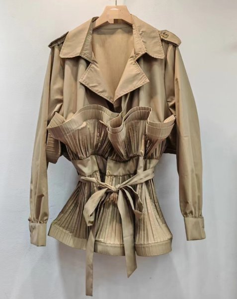 画像2: Women's Tailor collar frill half trench coat jacket　イレギュラーフリル付テーラーカラーハーフトレンチコートジャケット  (2)