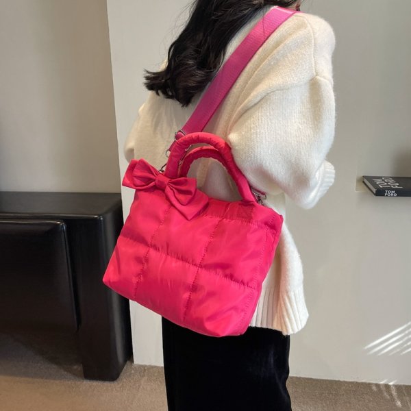 画像7: Down quilted ribbon tote shoulder crossbody bag　ユニセックス男女兼用ダウンキルティングリボントートショルダークロスボディバッグ (7)