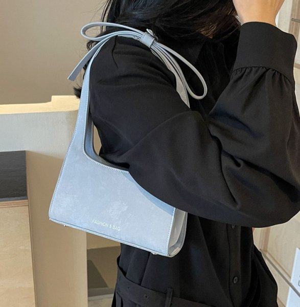 画像6: Sweet bow velvet tote shoulder underarm bag handbag 　ユニセックス男女兼用スイートリボンレザートートショルダークロスボディバッグ (6)