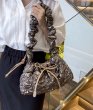 画像9: Quilted Down Single Shoulder Underarm Crossbody Bag handbag 　ユニセックス男女兼用キルティングダウンシングルショルダーアンダーアームクロスボディバッグ (9)