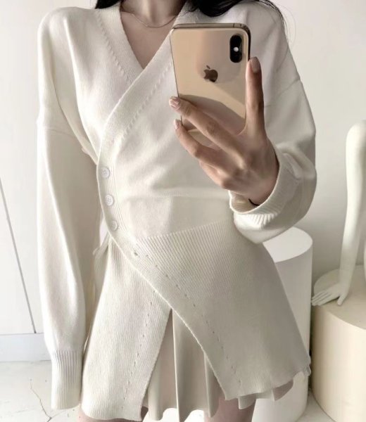 画像4: Women's V neck irregular long sleeve sweater slim bottom sweater cardigan　Vネック イレギュラー 長袖カーディガンセータージャケット (4)