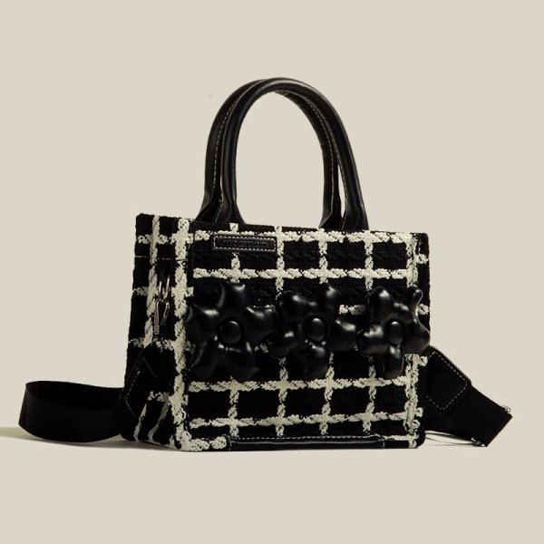 画像7: Check & Camellia Square Tote Shoulder Crossbody Bag ユニセックス男女兼用チェック＆カメリアスクエアトートショルダークロスボディーバック (7)