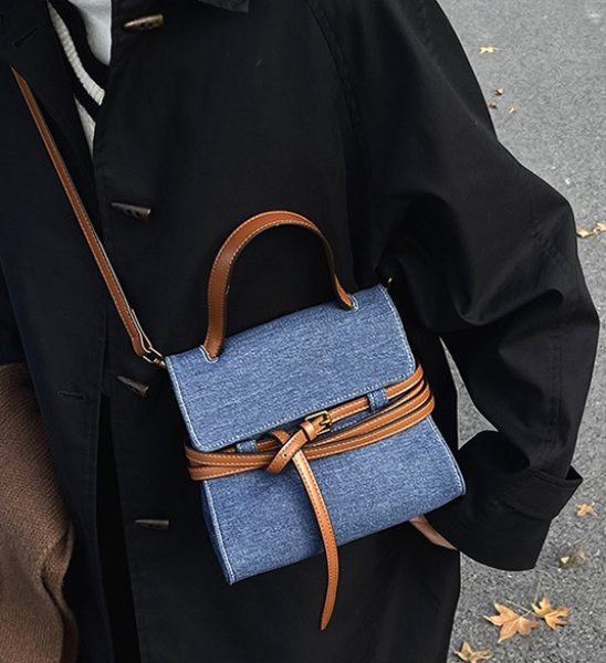 画像4: Belt-embellished denim tote shoulder underarm bag　レザーベルト装飾デニム トートショルダーアンダーアームバッグ (4)